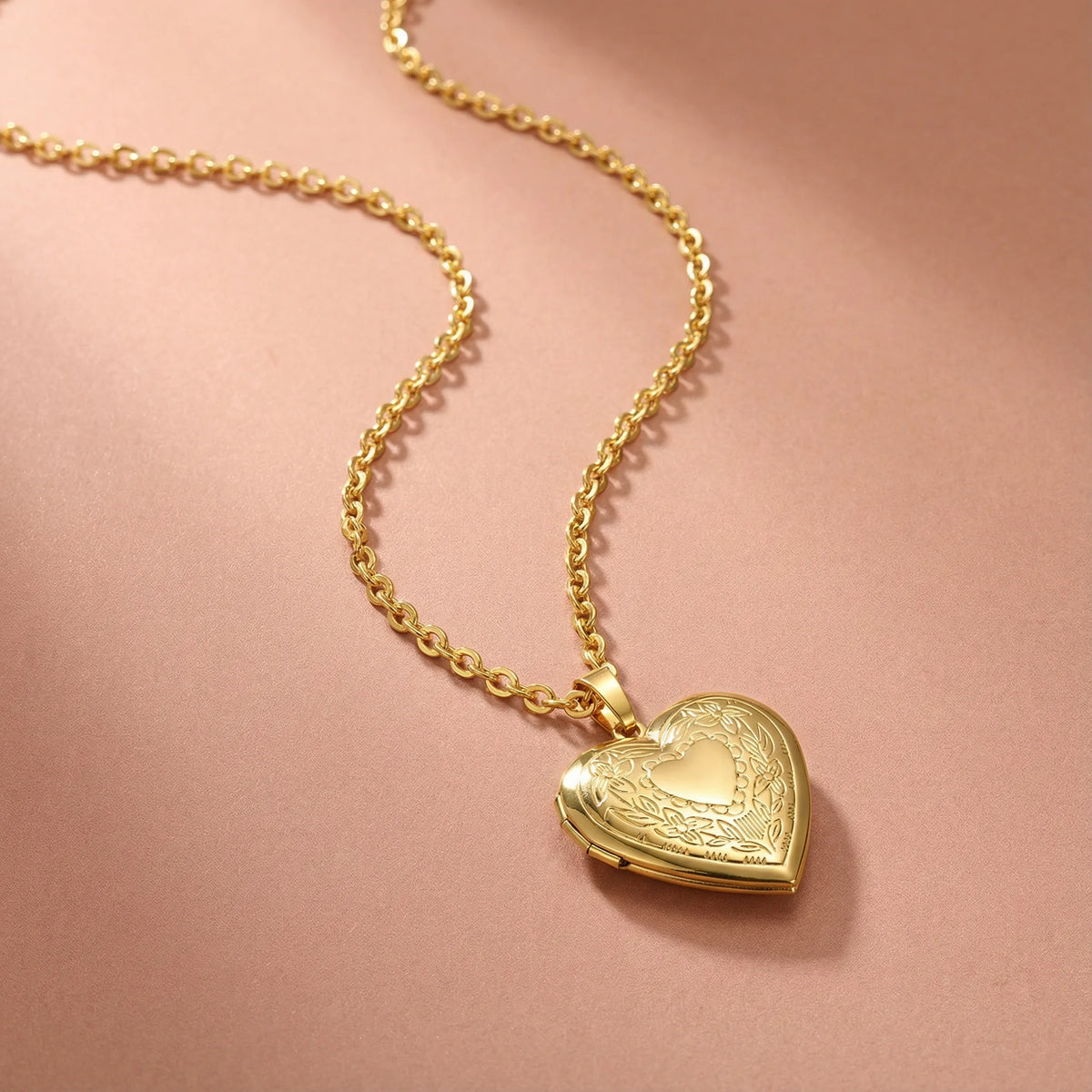 Collier cœur qui s'ouvre