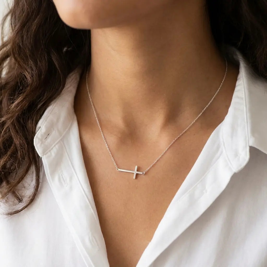 Collier croix horizontale
