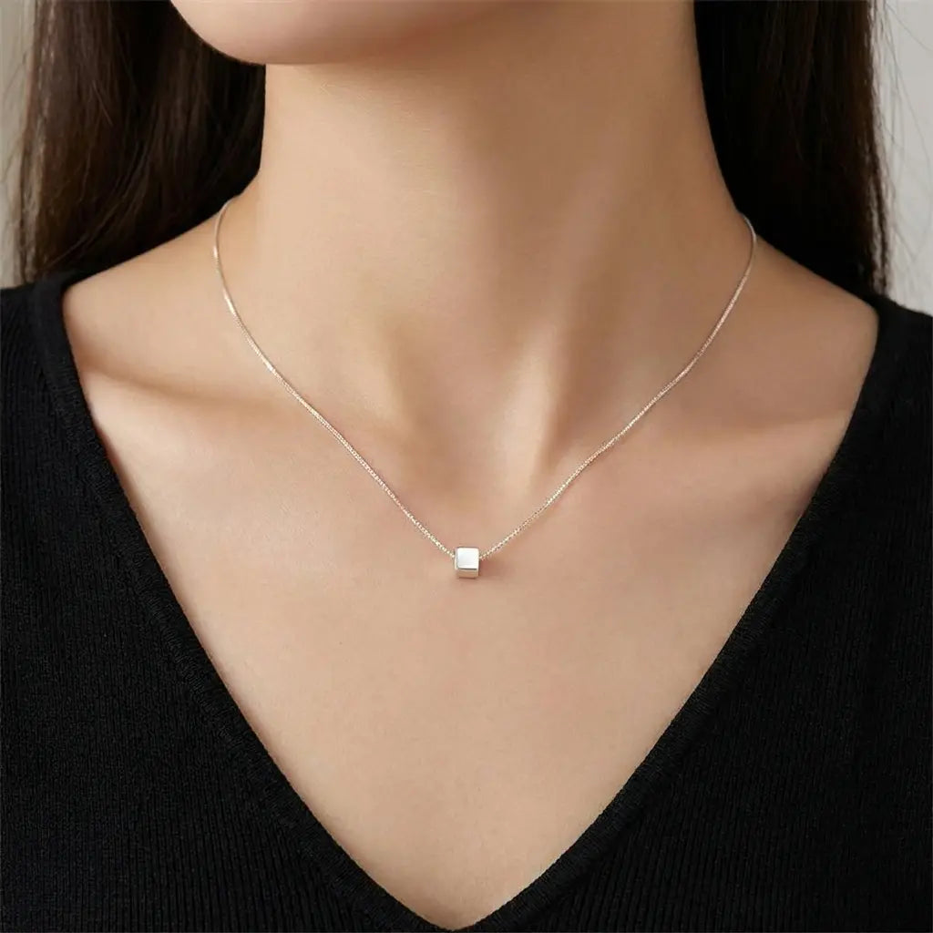 Collier cube en argent