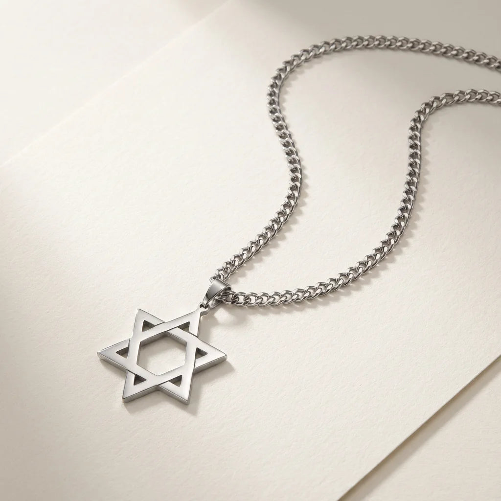 Collier étoile David en argent