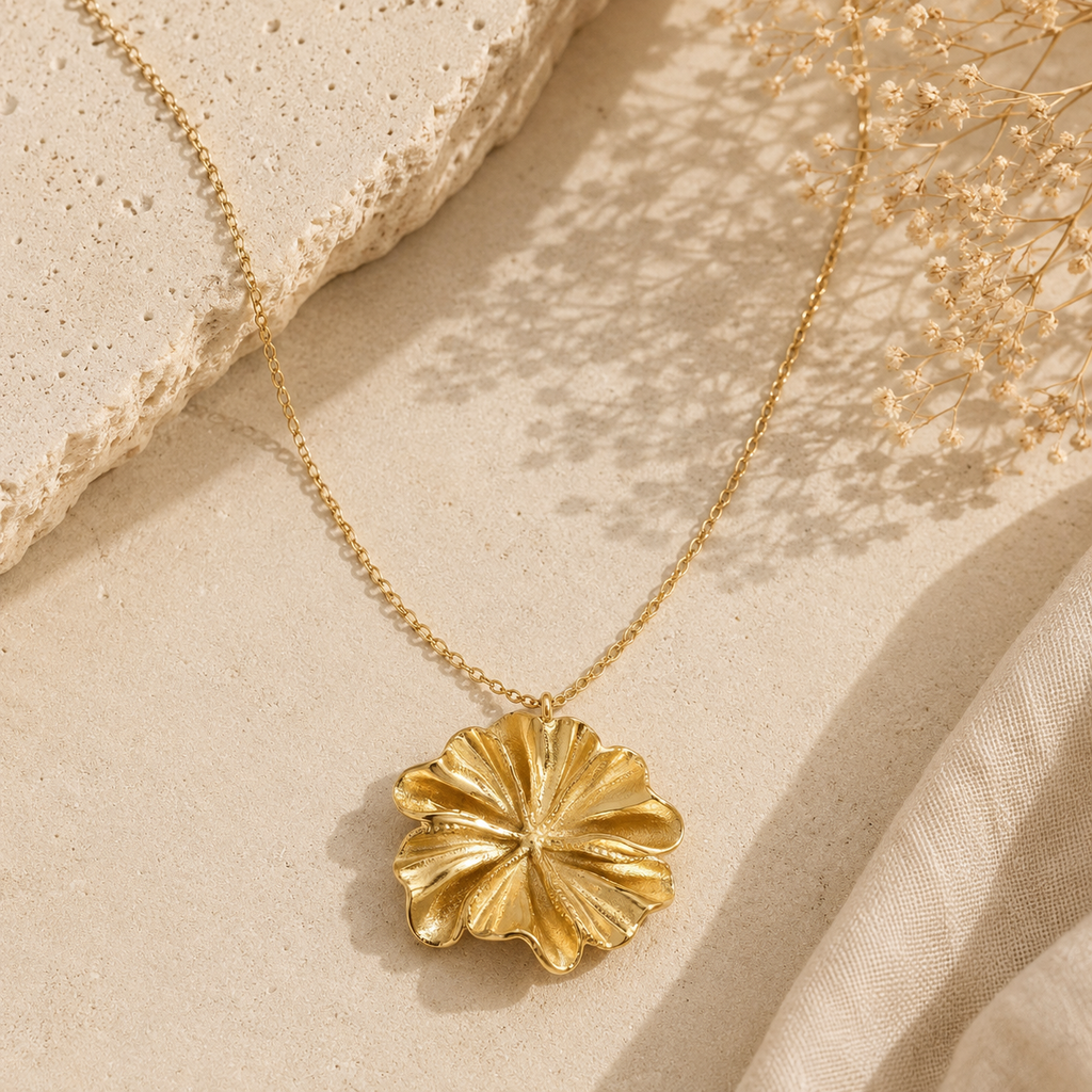 Collier pendentif grande fleur