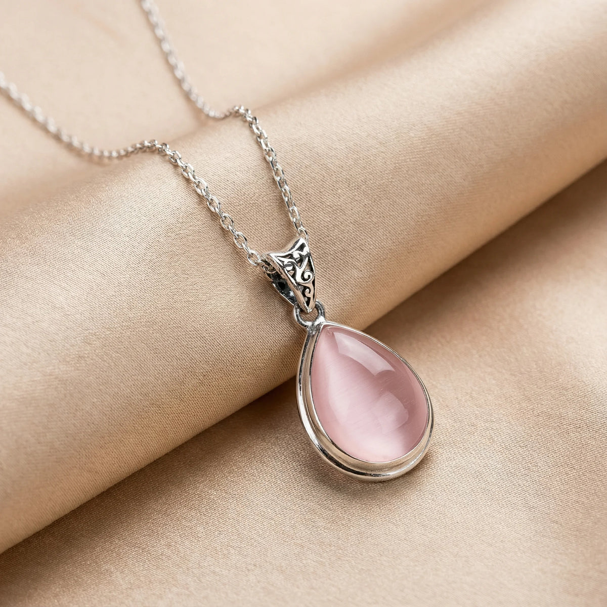 Collier pendentif quartz rose