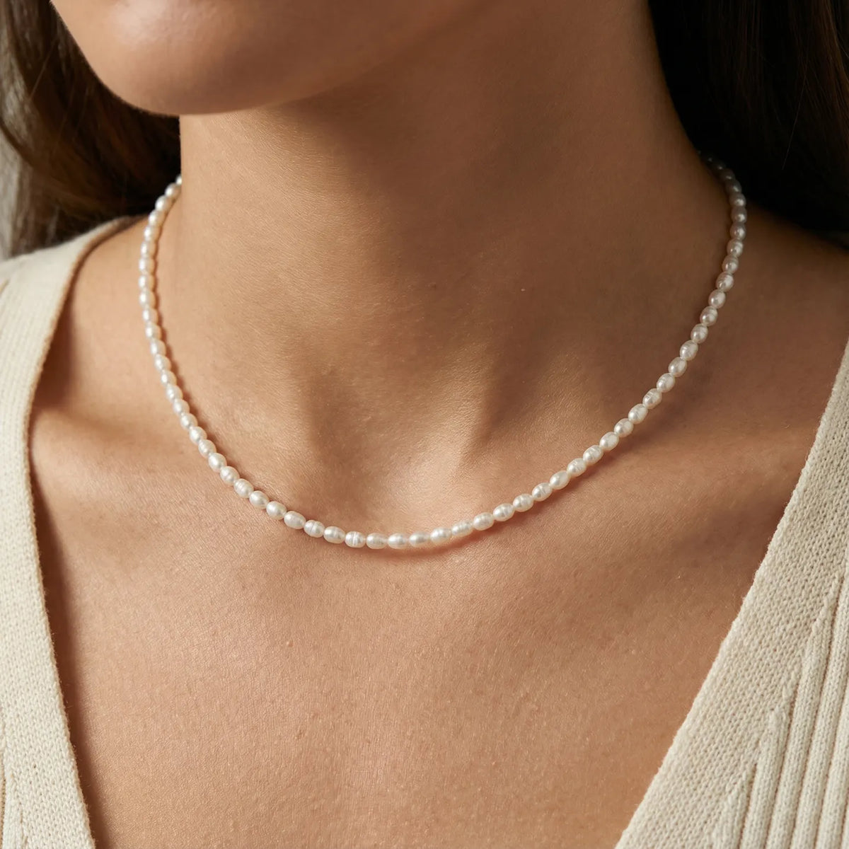 Collier en perles d'eau douce irrégulières