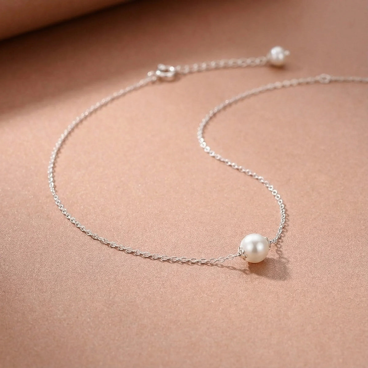 Collier perle blanche ras de cou