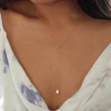 Collier perle ras de cou avec perle blanche