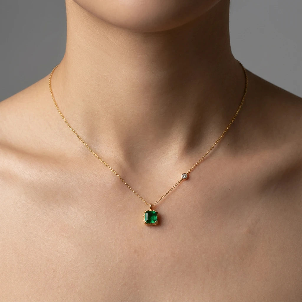 Collier pierre de Jade carré