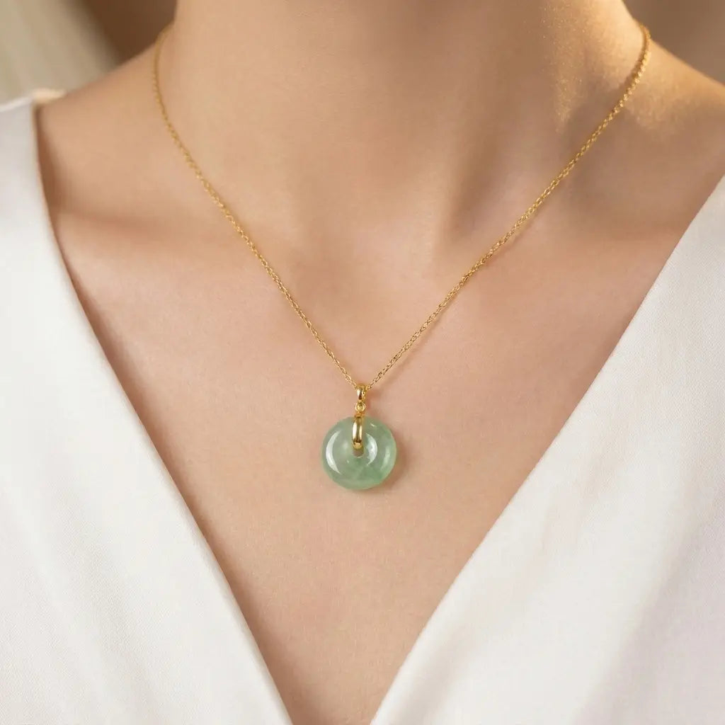 Collier pierre de Jade doré