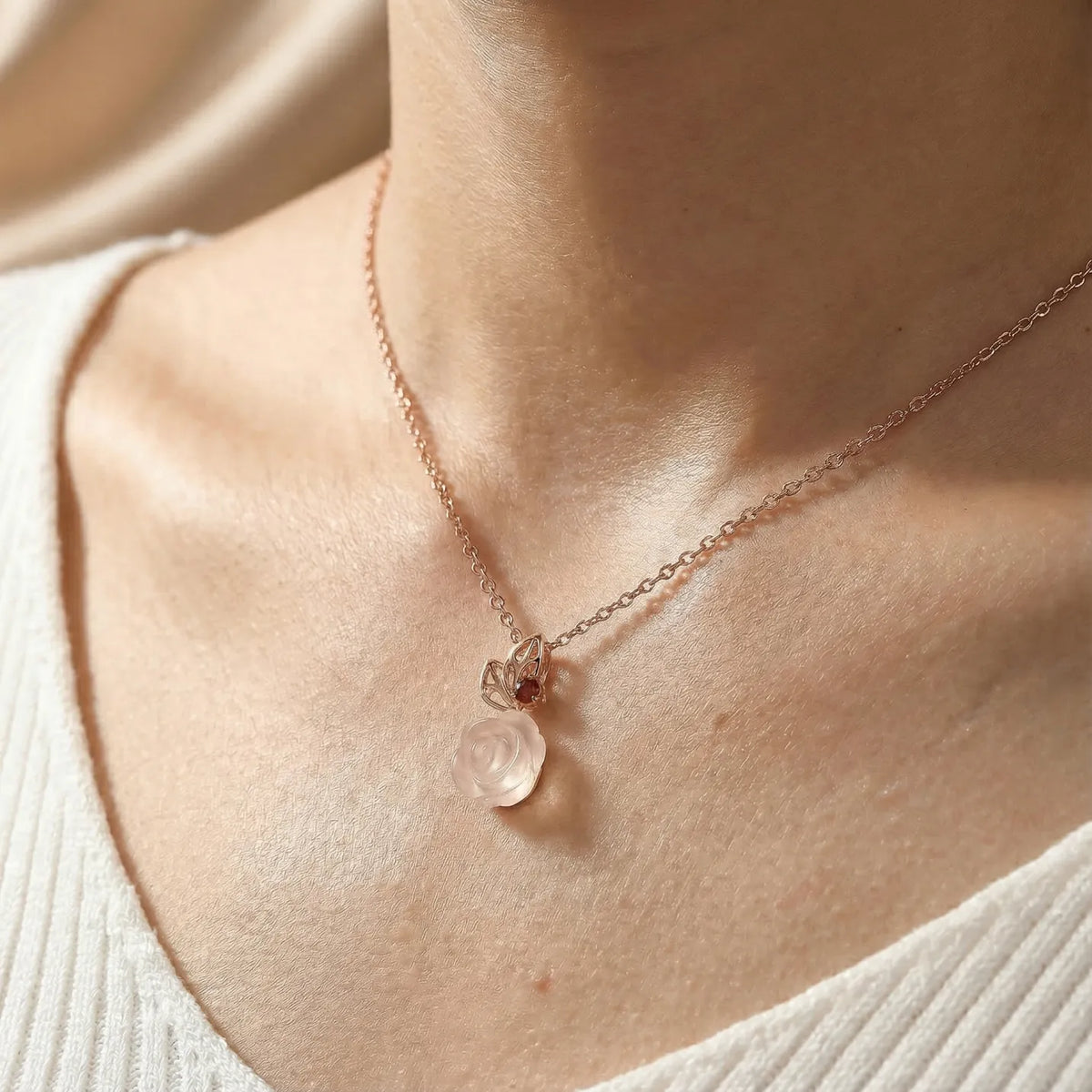 Collier quartz rose et pierre rouge