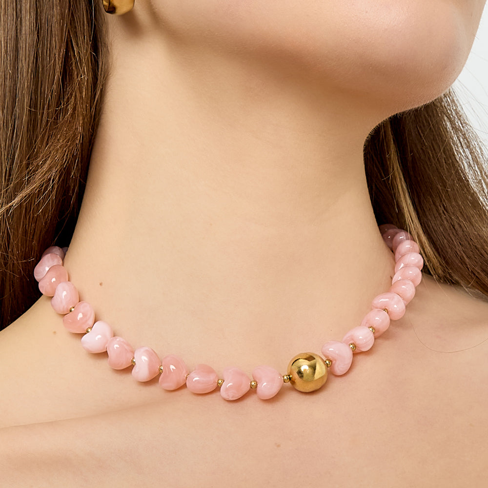 Collier perles d'imitation acrylique cœur accent doré