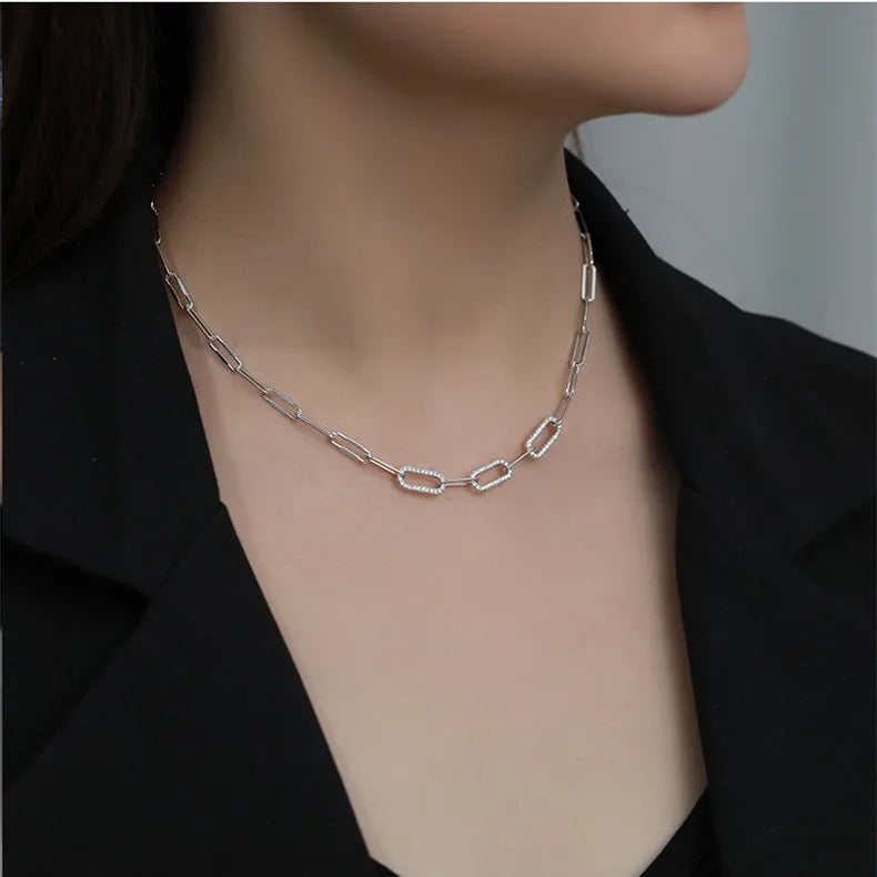 Collier chaîne en maillons rectangulaires