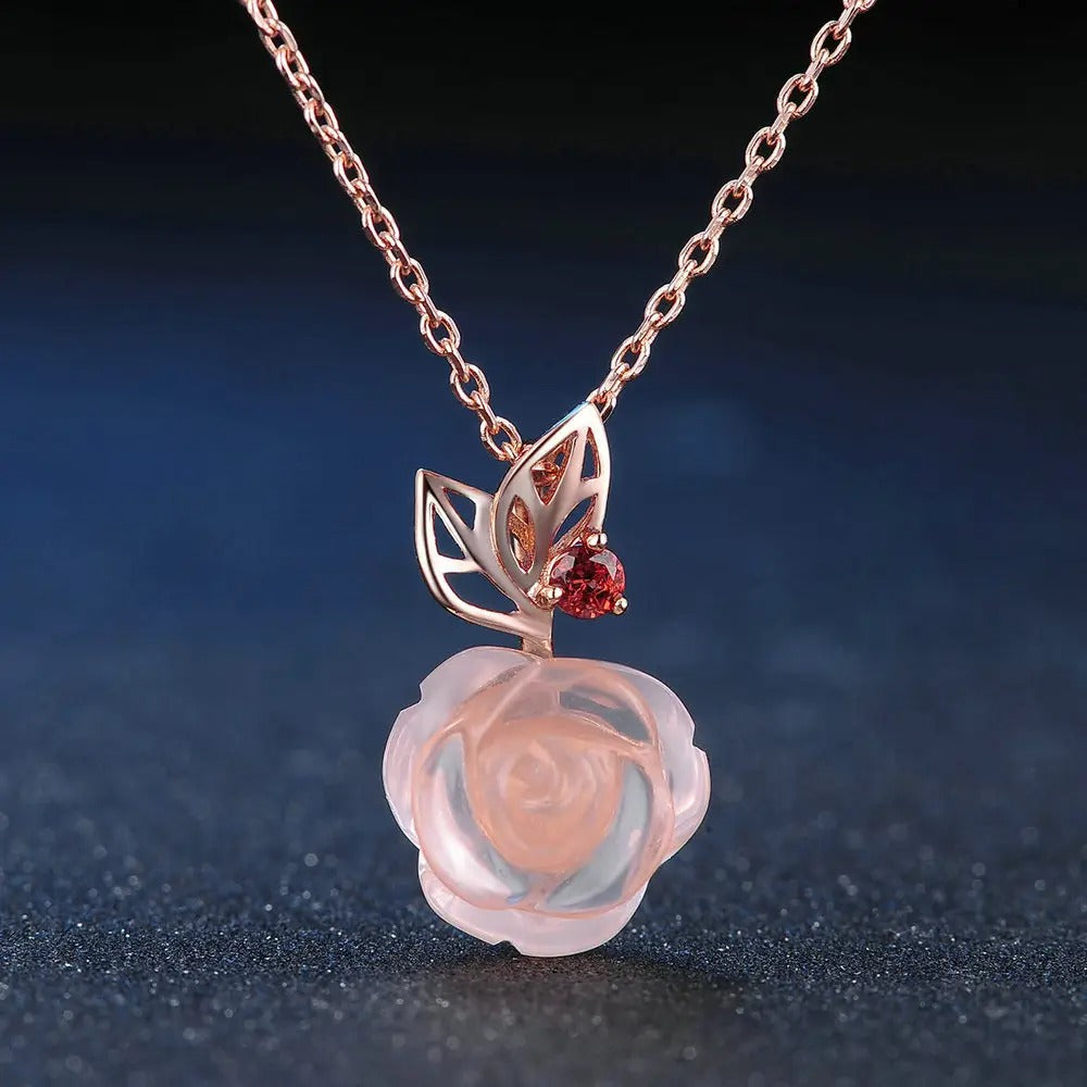 Collier quartz rose et pierre rouge