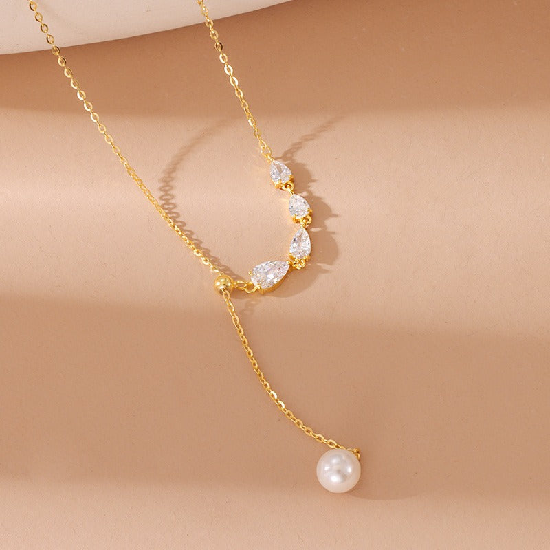 Collier perle pierre moderne