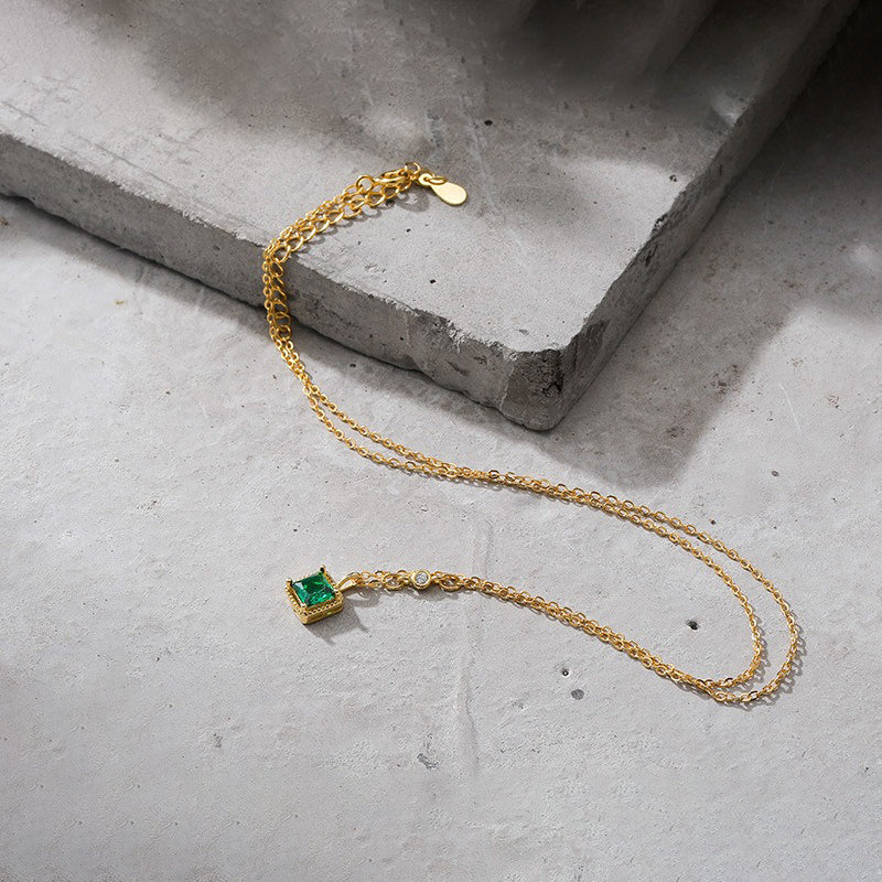 Collier pierre de Jade carré