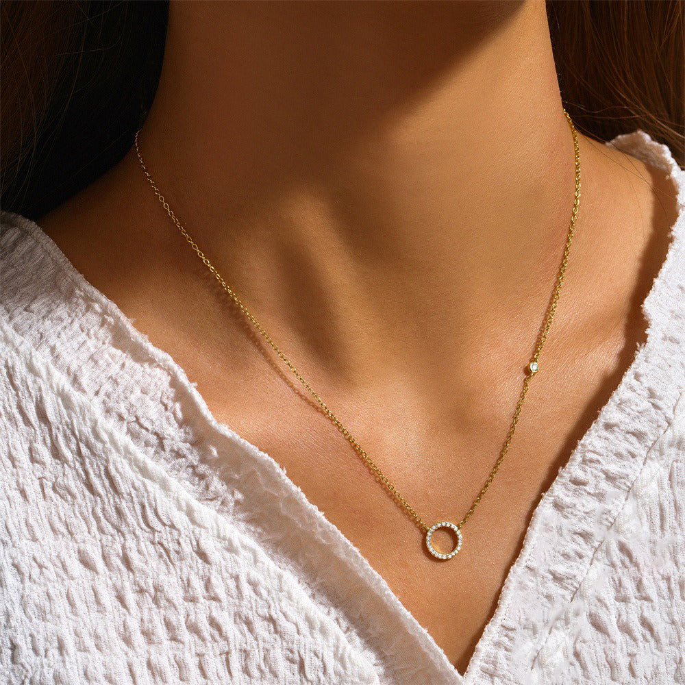 Collier pendentif rond doré