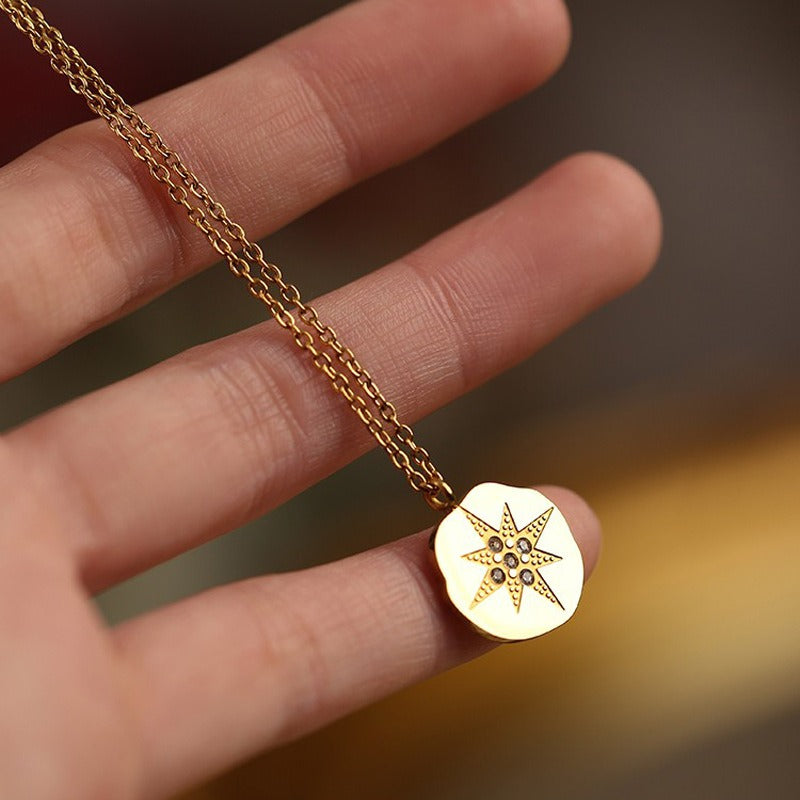 Collier boussole femme antique