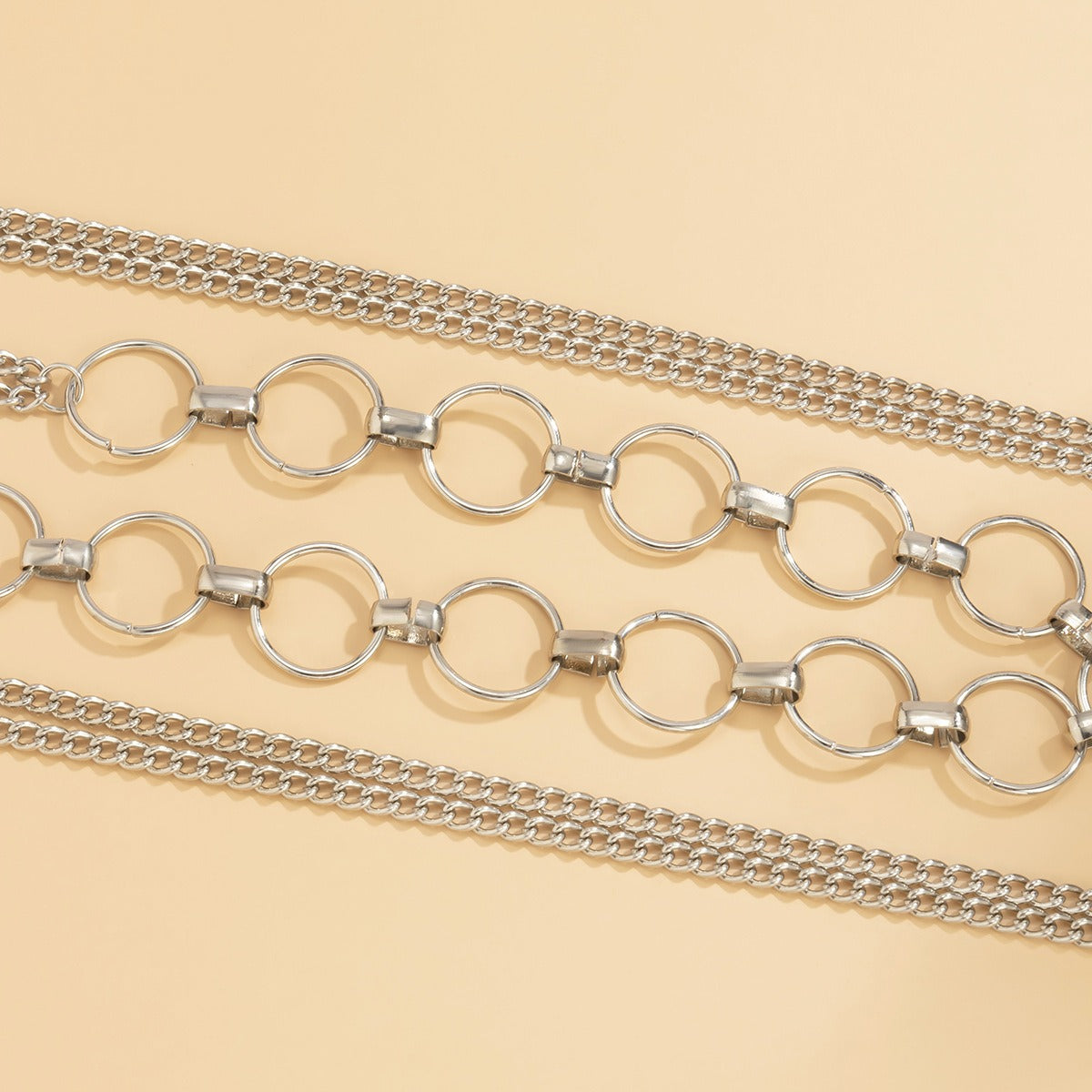 Collier corps chaîne avec anneaux