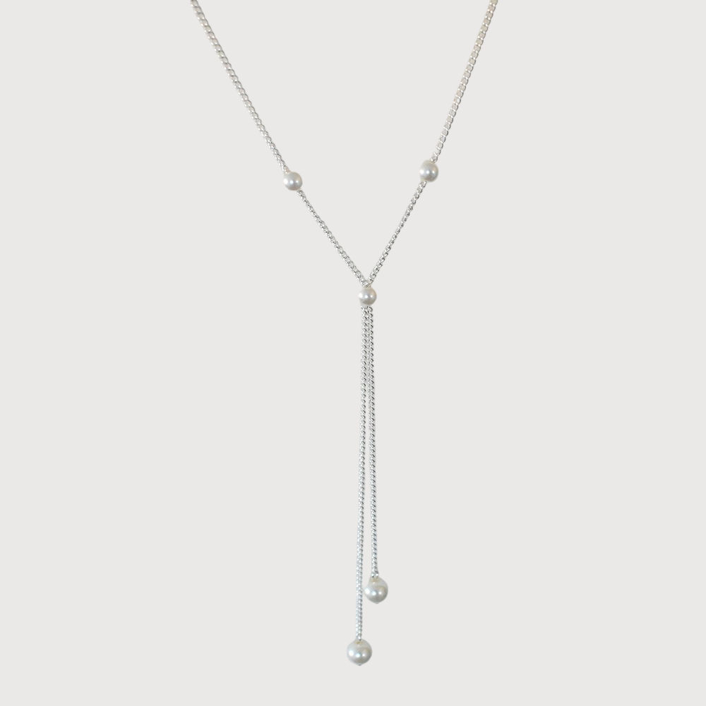 Collier de dos avec perles pendantes