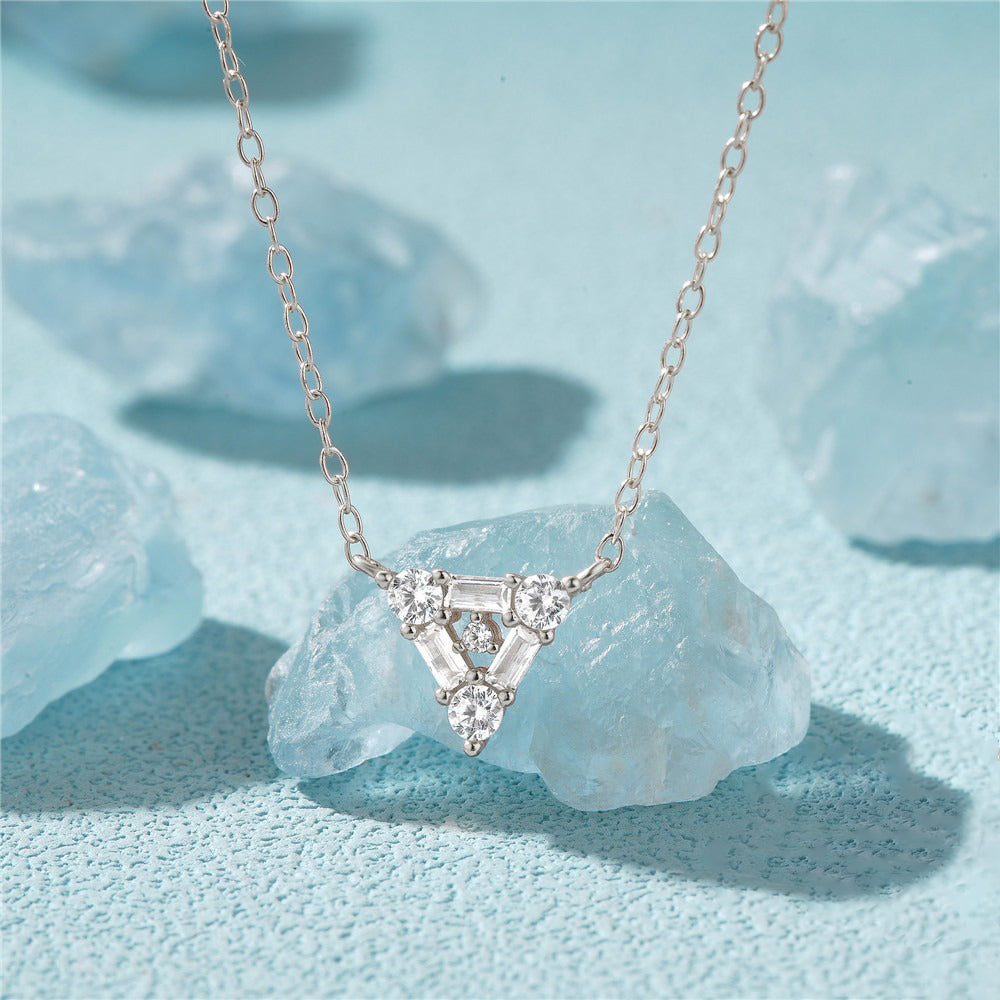 Collier triangle argent