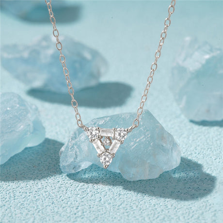 Collier triangle argent