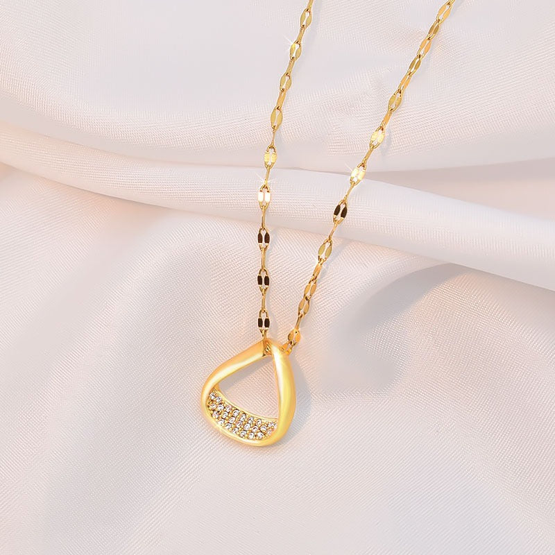 Pendentif triangle géométrique