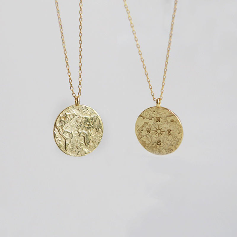 Collier Carte du Monde Vintage