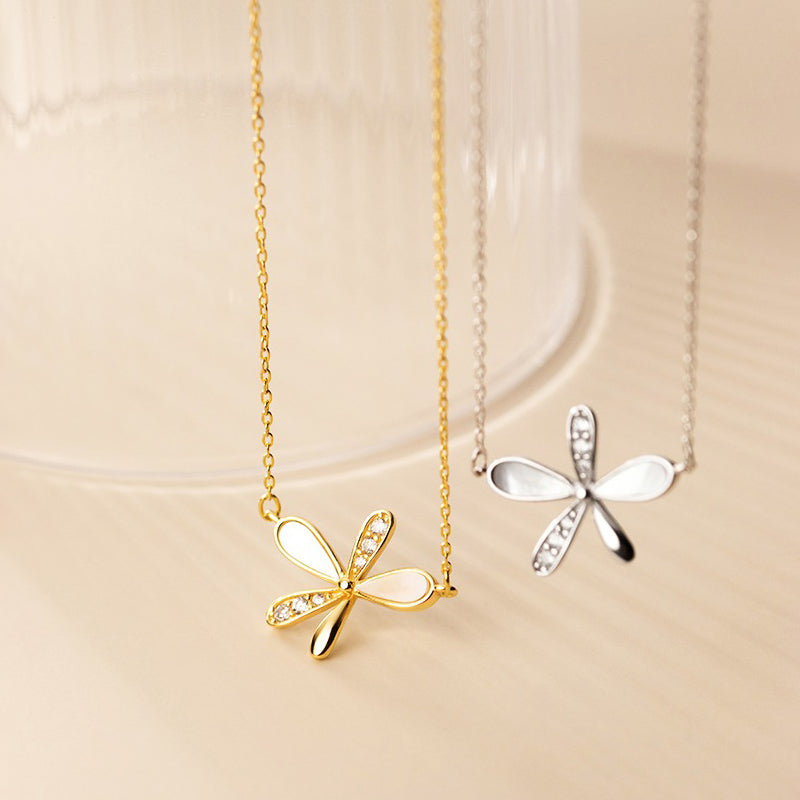 Collier fleur brillante