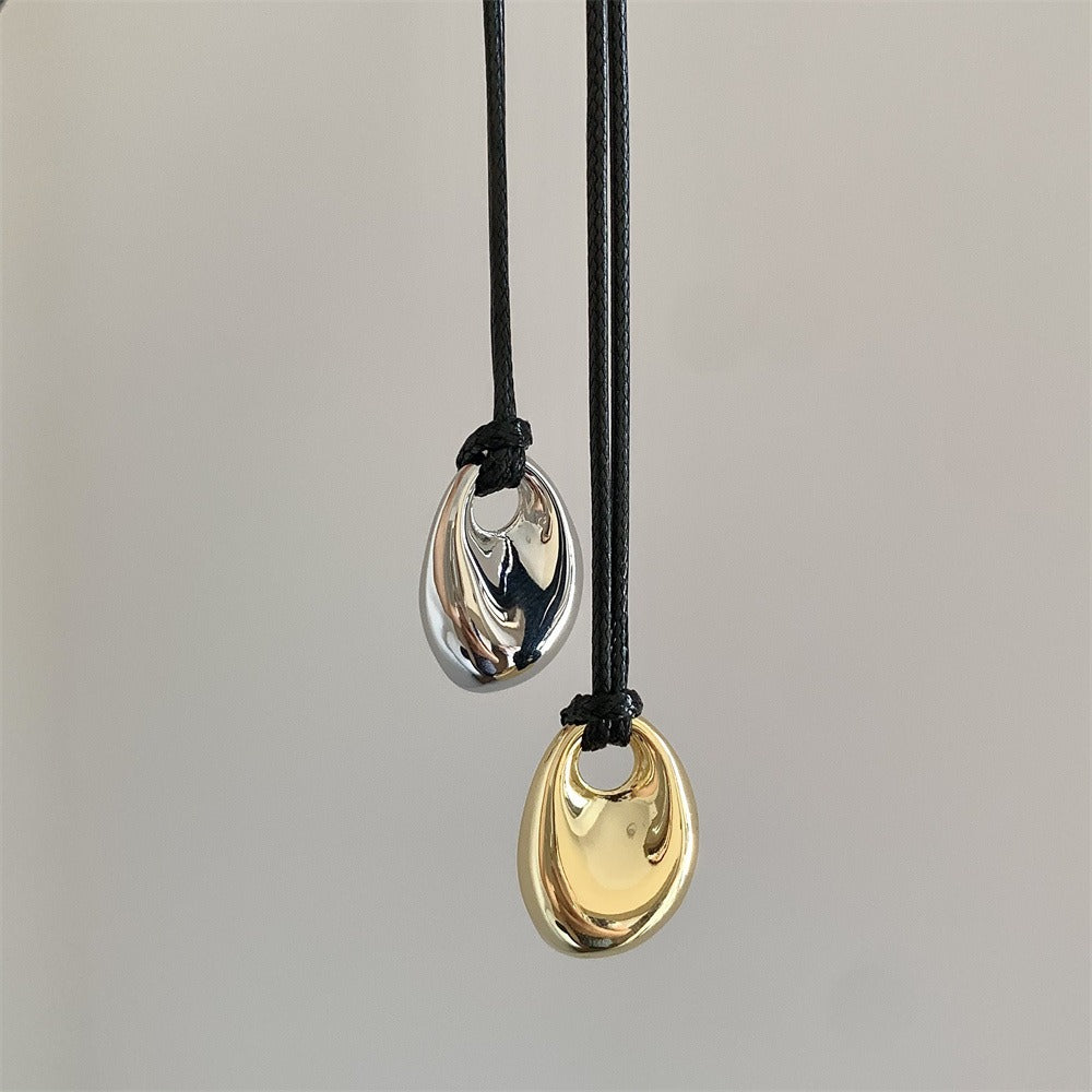 Collier tendance avec cordon ajustable
