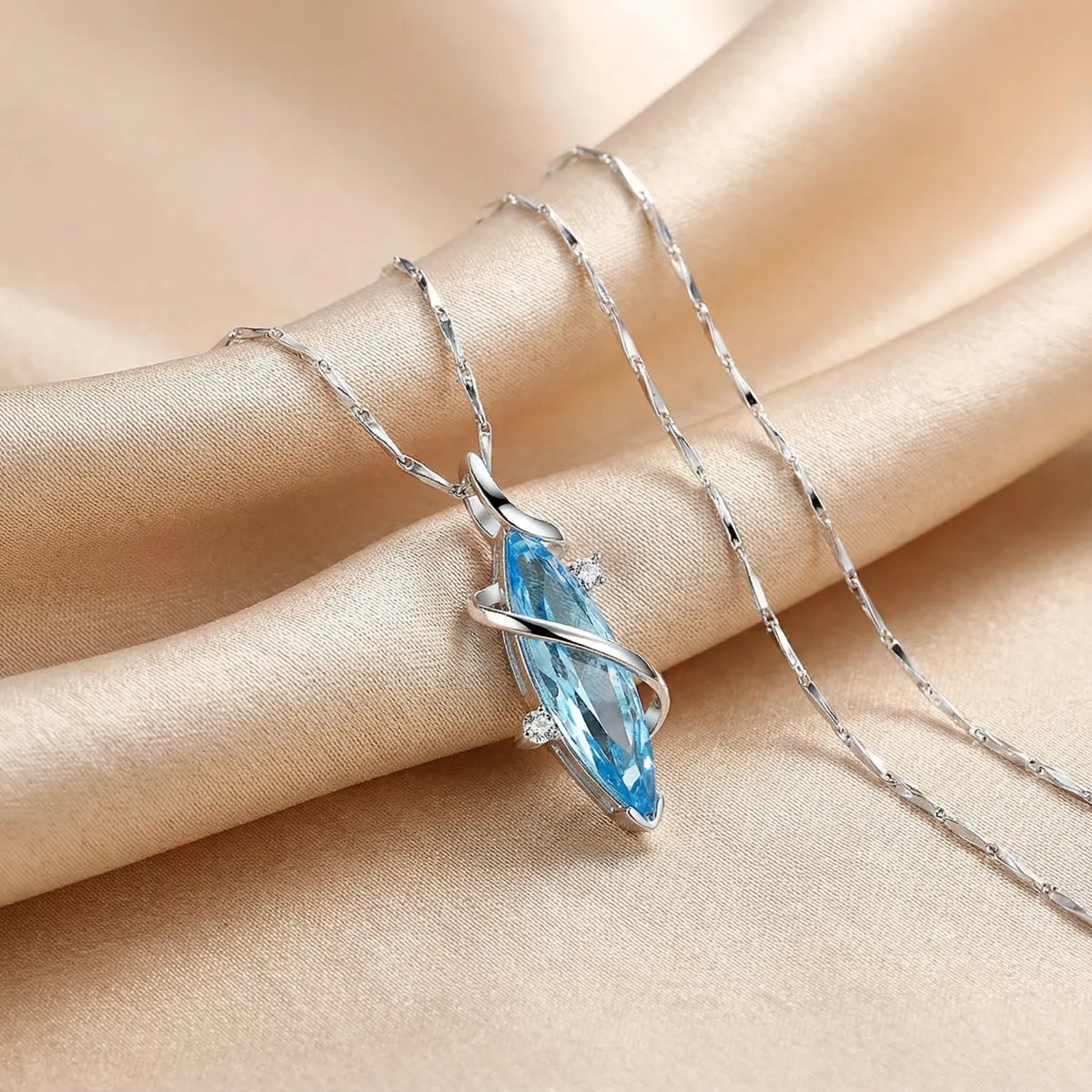 Pendentif aigue marine brute