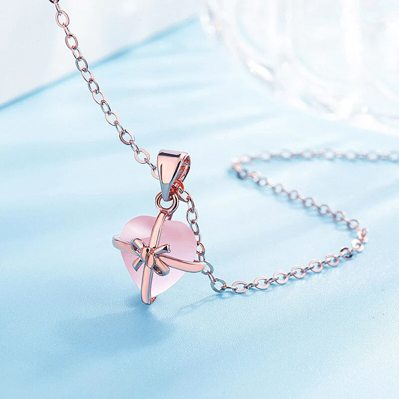 Collier quartz rose forme cœur