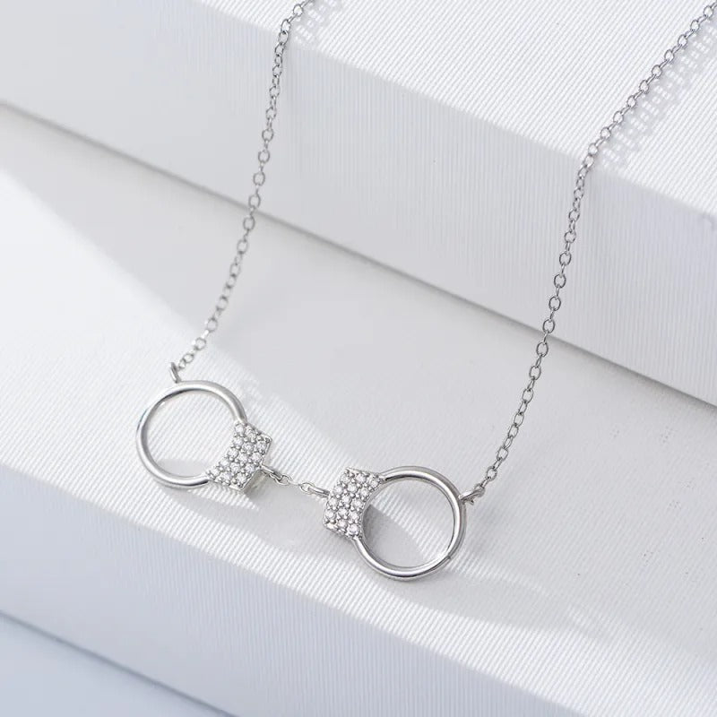 Collier menottes avec zircons