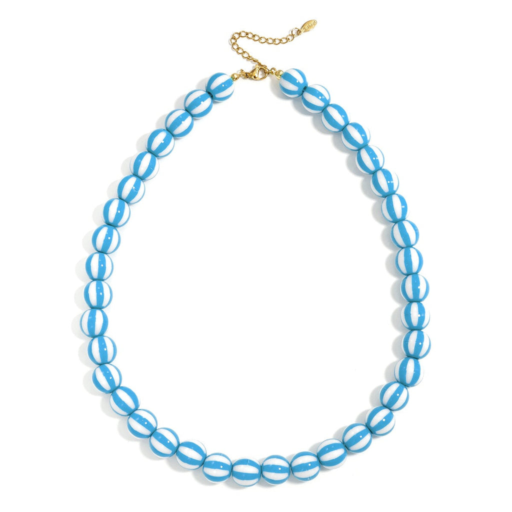 Collier de perles rayées