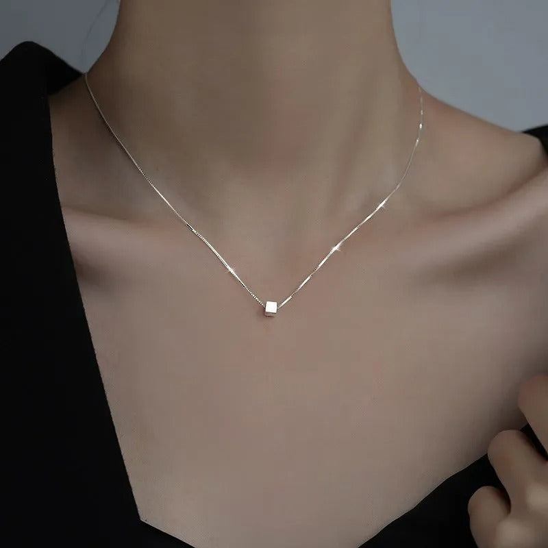 Collier cube en argent