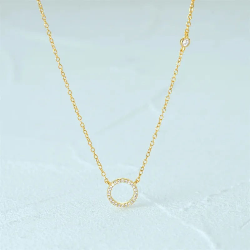 Collier pendentif rond doré