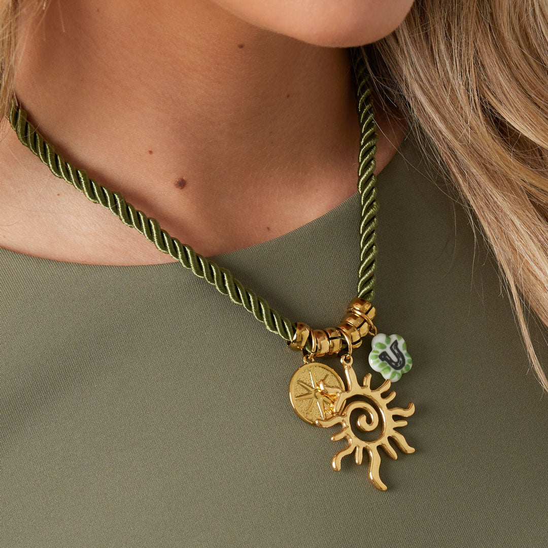 Colliers pendentifs en polyester soleil Casual Daily Simple Series Bijoux pour femmes Image