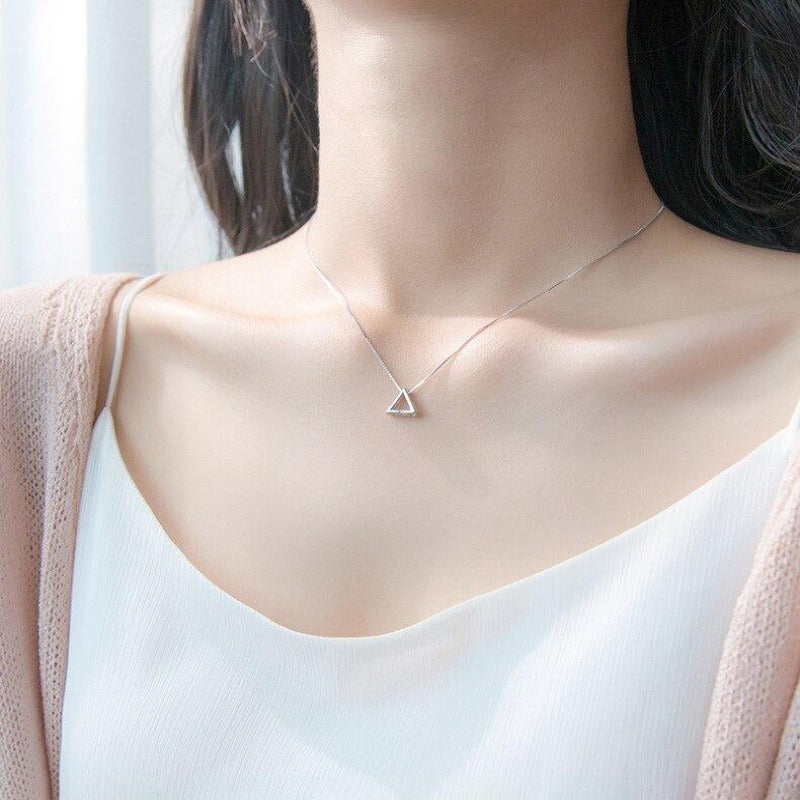 Bijou pendentif triangle