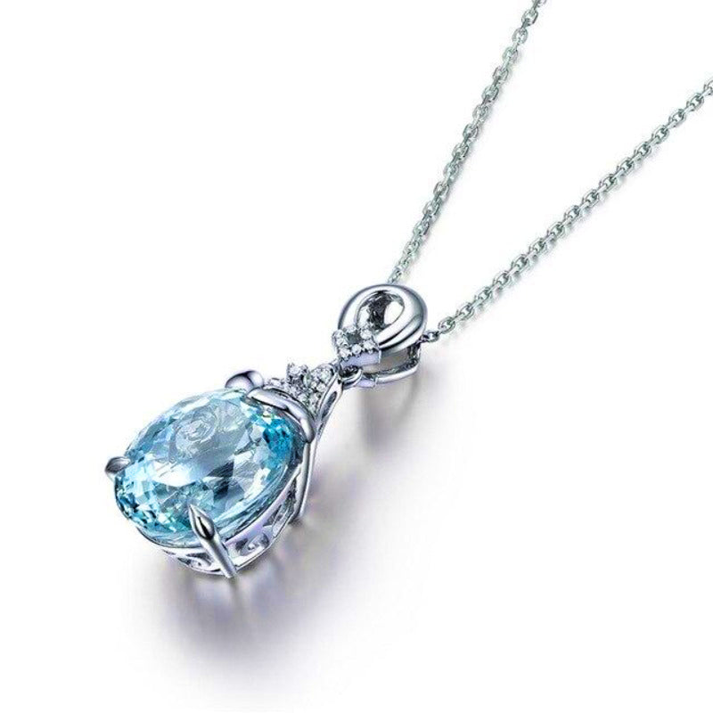 Collier aigue marine baleine