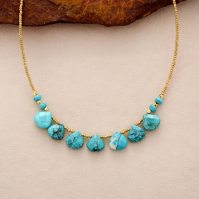 Collier bohème en pierres turquoise