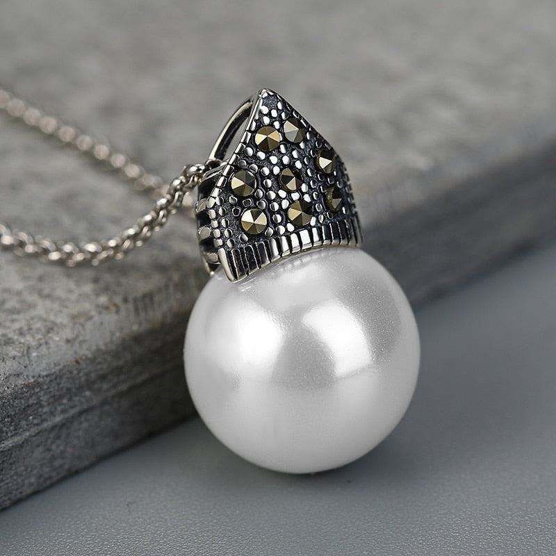 Collier Perle avec Couronne