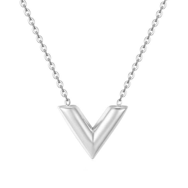 Pendentif triangle en V