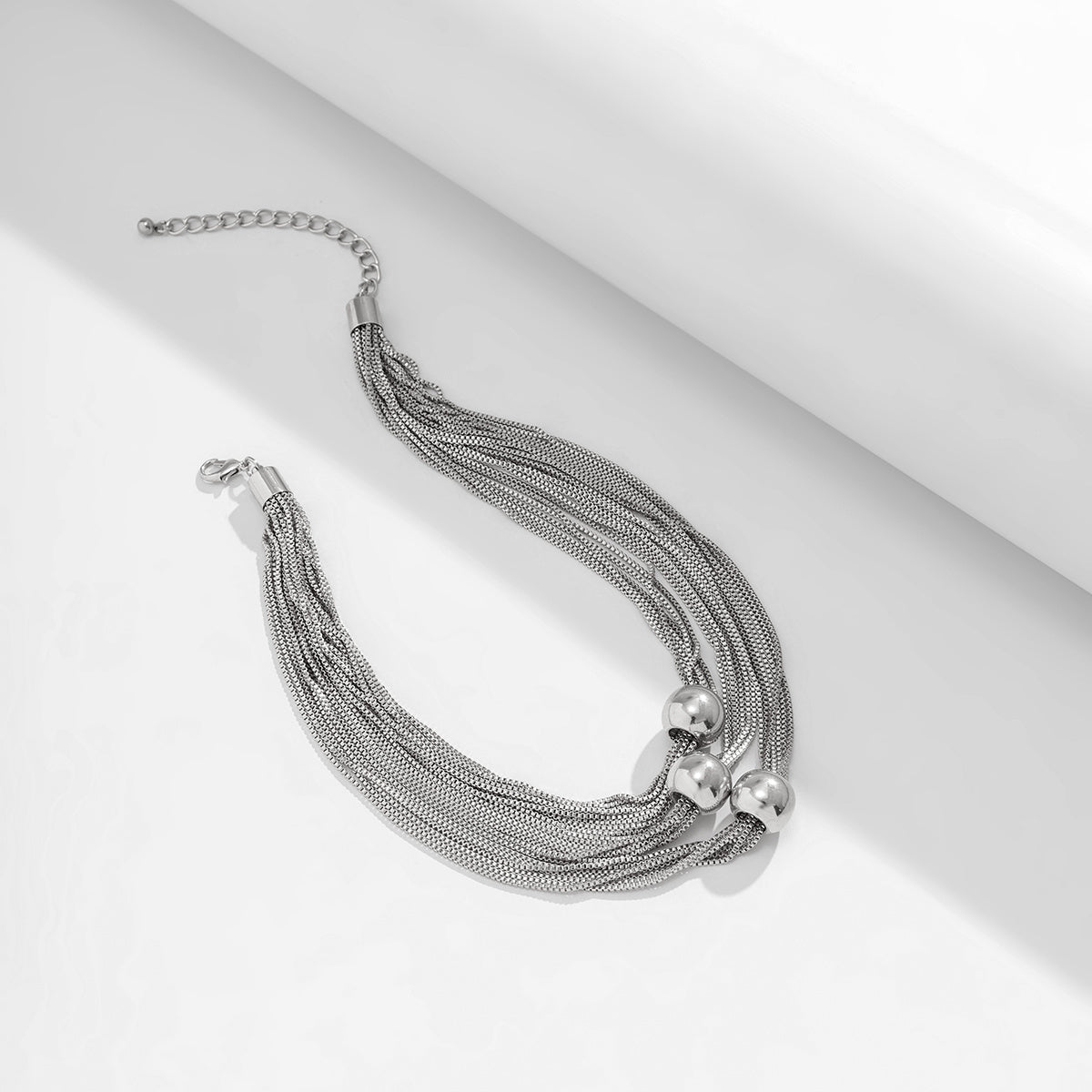 Collier multirang ras de cou