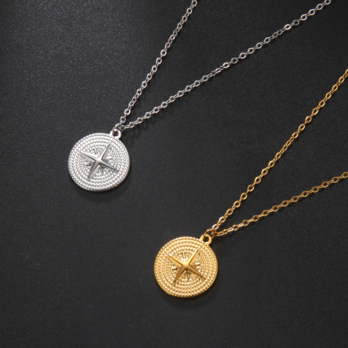 Collier boussole argenté