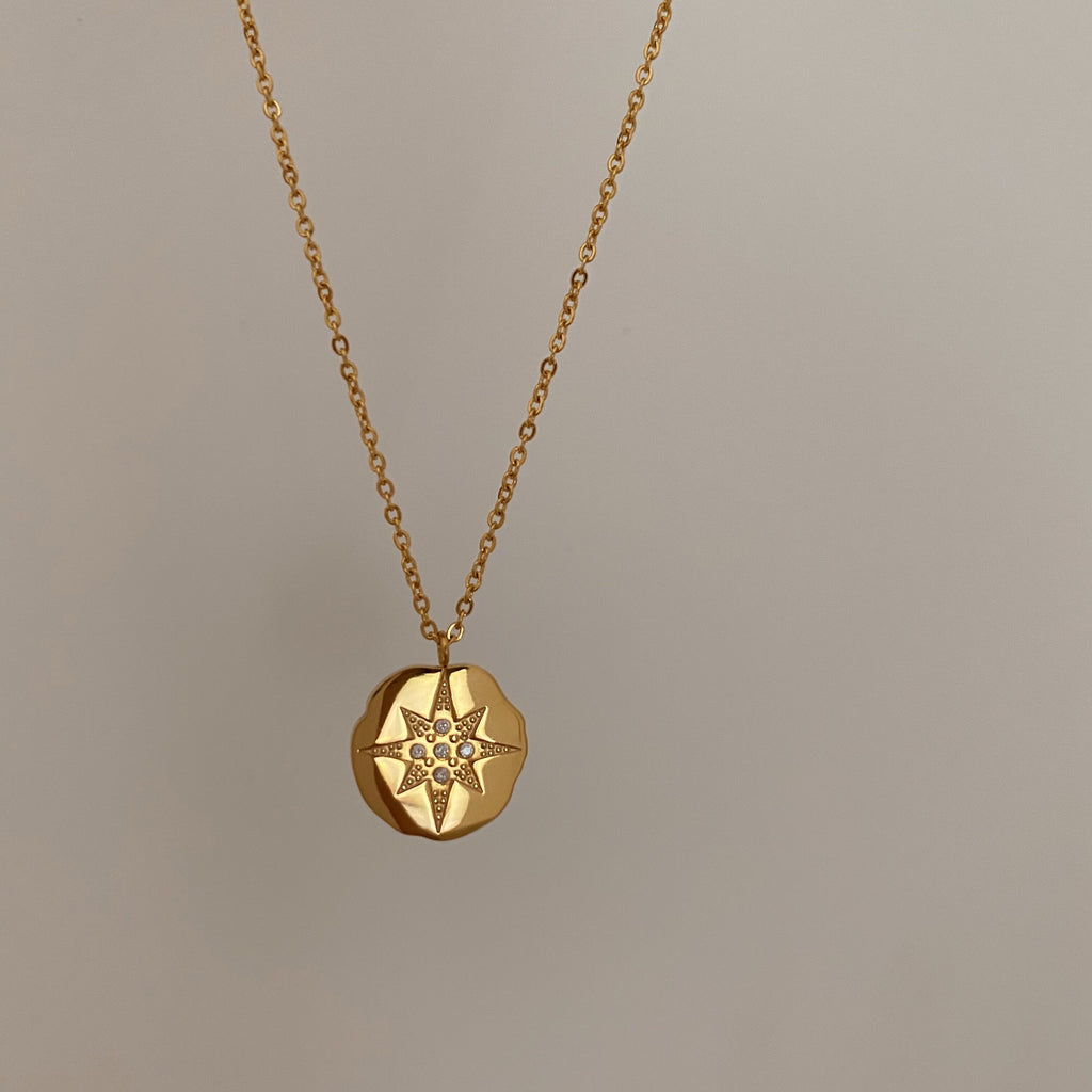 Collier boussole femme antique