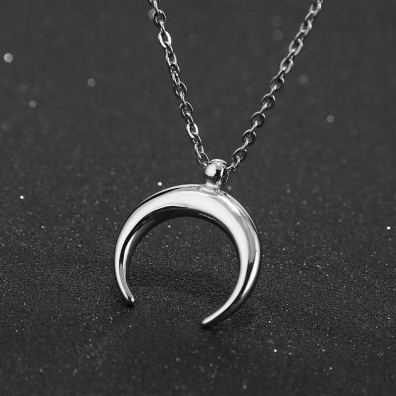 Collier lune inversée