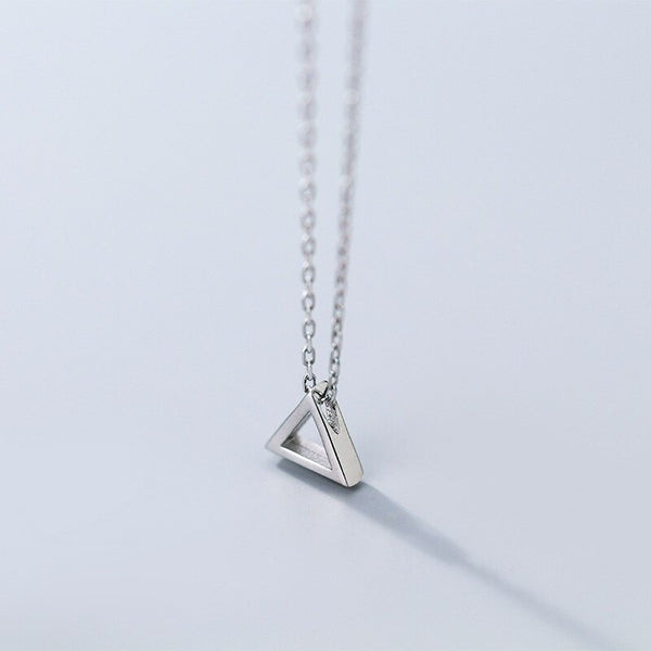 Collier triangle femme