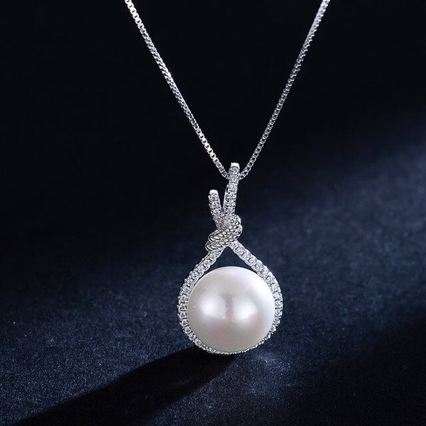 Collier avec pendentif perle