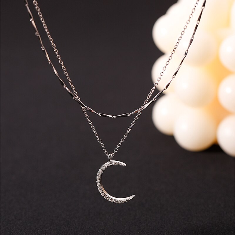 Collier en forme de lune