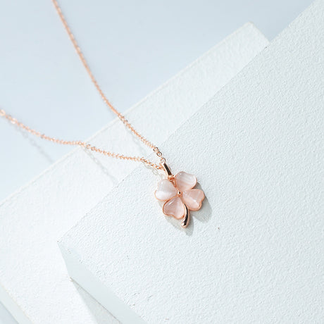 collier trèfle nacre rose